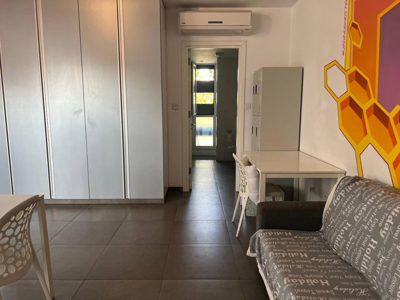 Jedi Hub Hostel 利马索尔 外观 照片